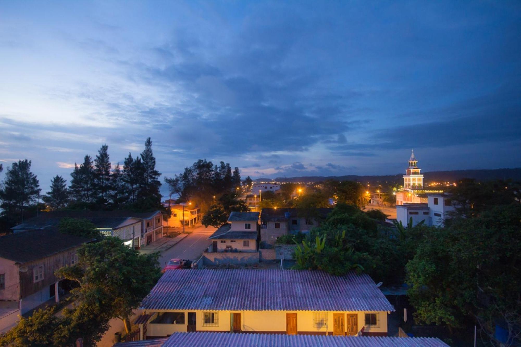 Puerta Sol Inn Manglaralto Екстер'єр фото