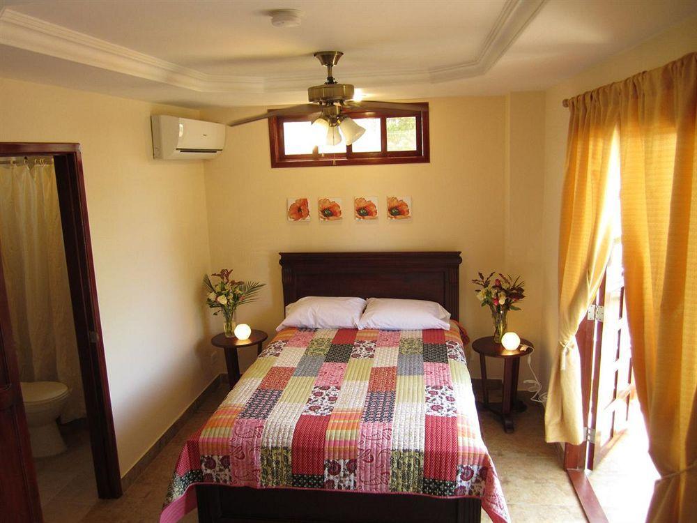 Puerta Sol Inn Manglaralto Екстер'єр фото