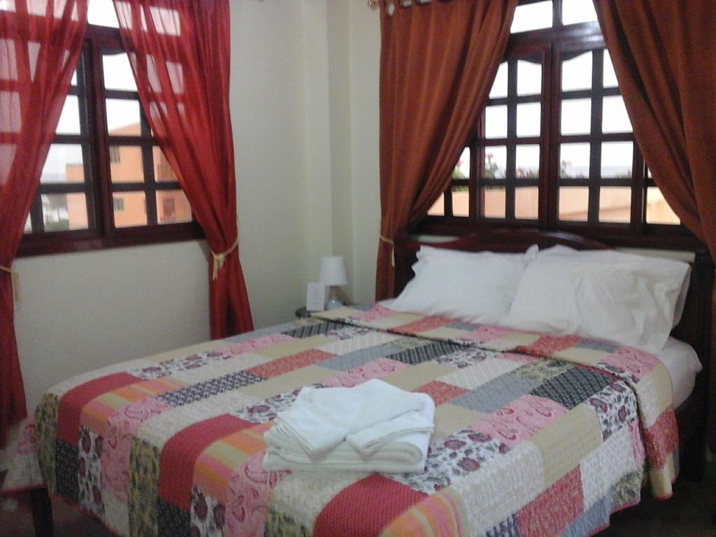 Puerta Sol Inn Manglaralto Екстер'єр фото